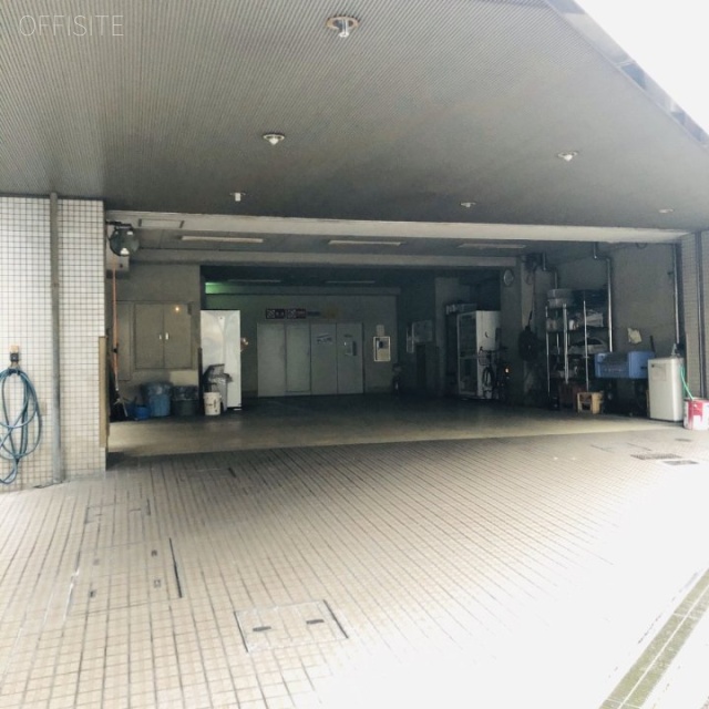 中央自動車ビル 外観