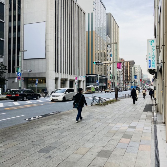 ダイワロイネットホテル京橋 中央通り面す