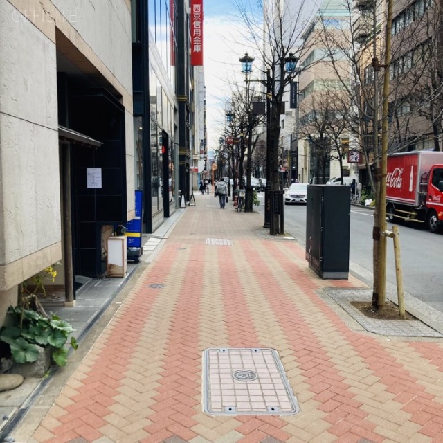 GINZA MIYAKOビル 前面歩道
