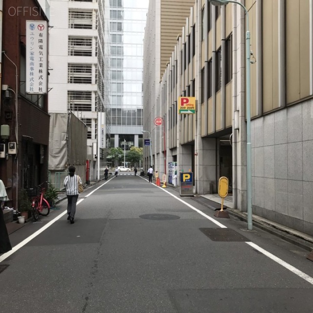 KBYビル ビル前面道路