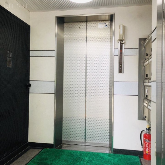 神田小川町太田屋ビル エレベーター