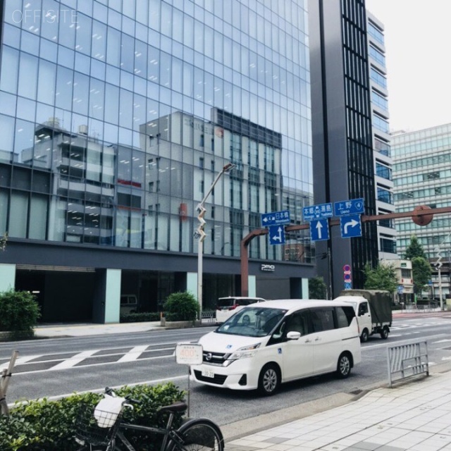 安藤ビル ビル前面道路