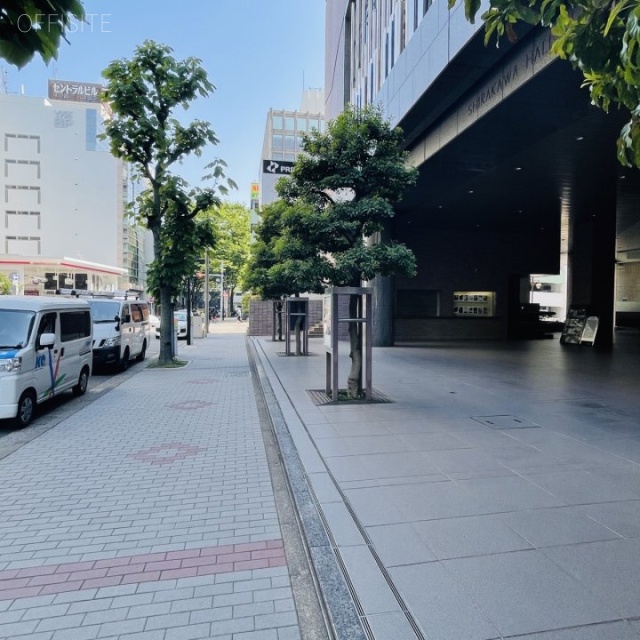 三井住友海上名古屋しらかわビル 前面歩道