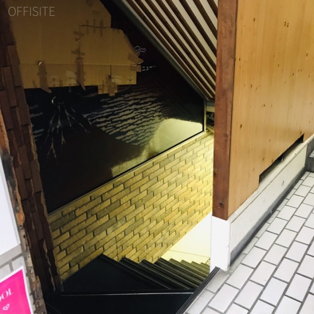 三大ビル エントランス