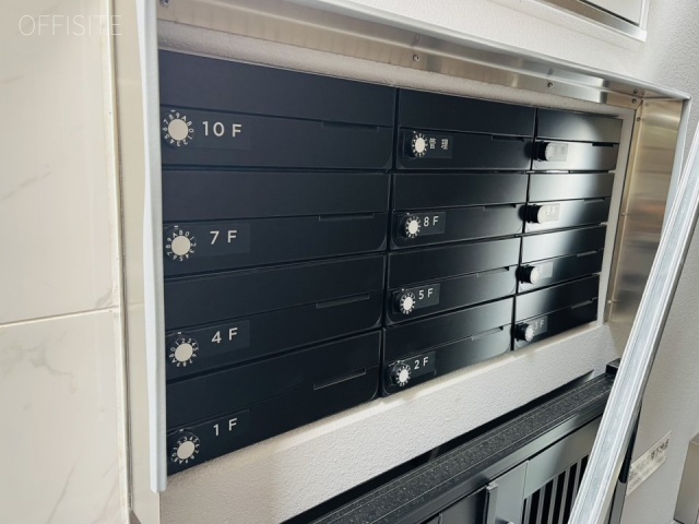 URE御徒町ビル エントランス