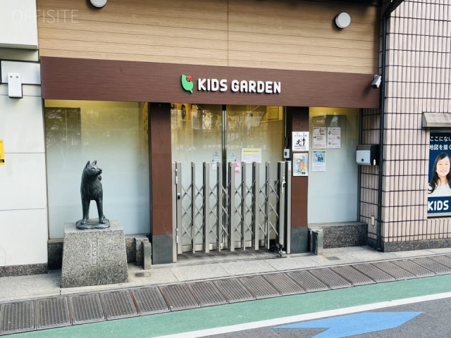 吾作ビル 外観