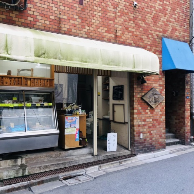 魚仙ビル 外観