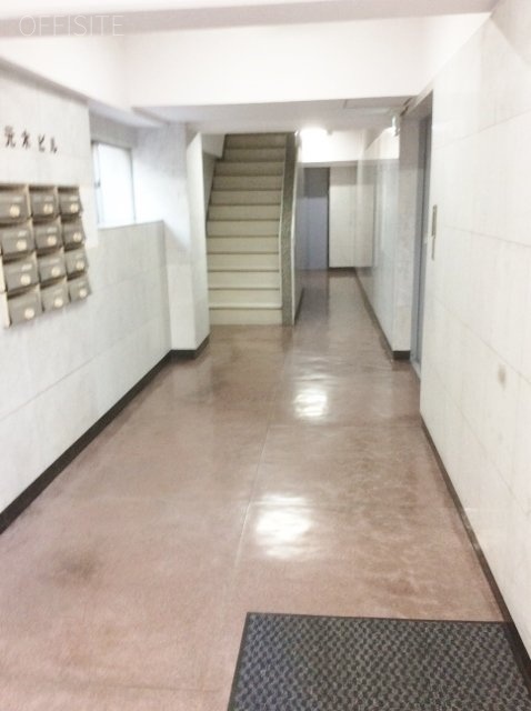 元木ビル エレベーターホール