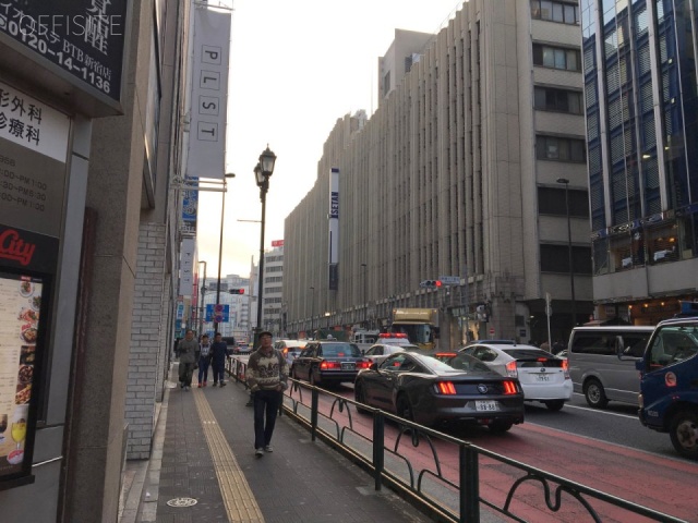 クリハシビル ビル前面道路