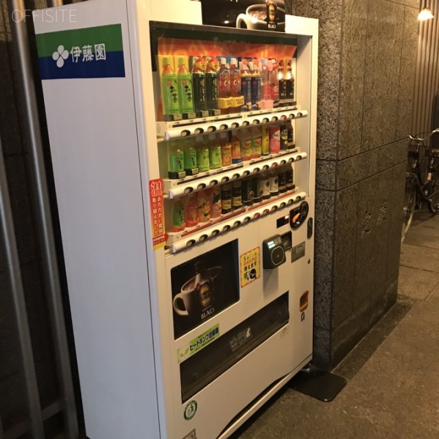 ティーエスケービル 自動販売機