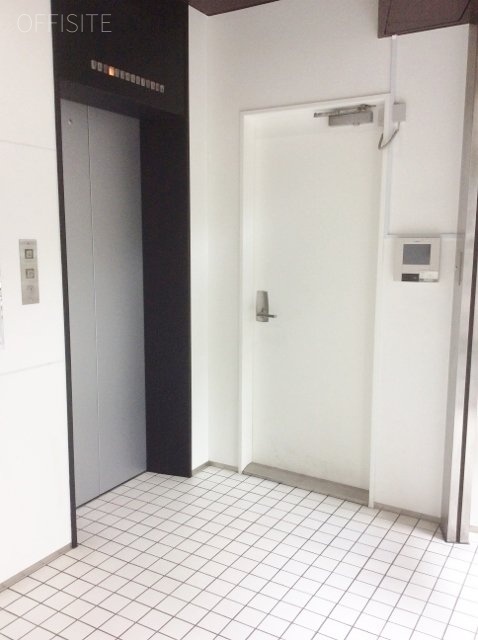 新宿ワタセイ・タマビル エレベーターホール