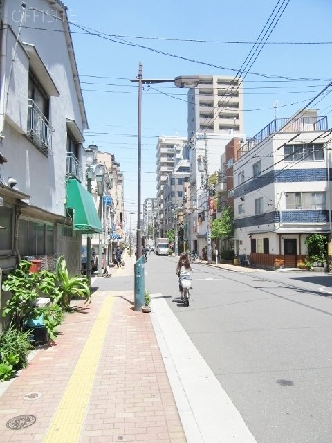 安達第3ビル 周辺