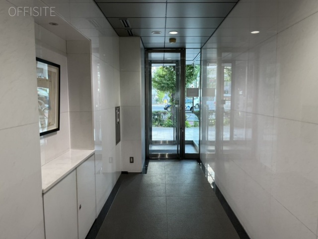 東洋須田町ビル エントランス