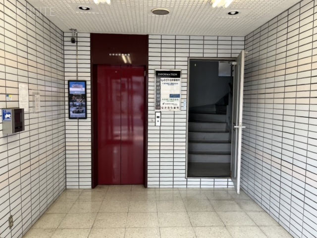 光正ビル　エントランス