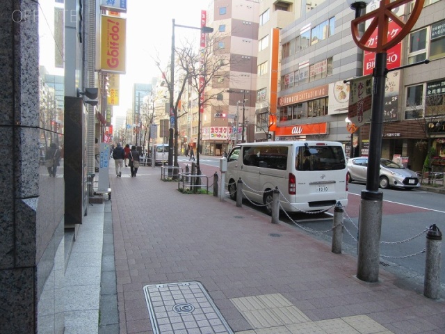 PLAZA T2 ビル前面道路