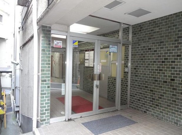 信濃町外苑ビル　エントランス