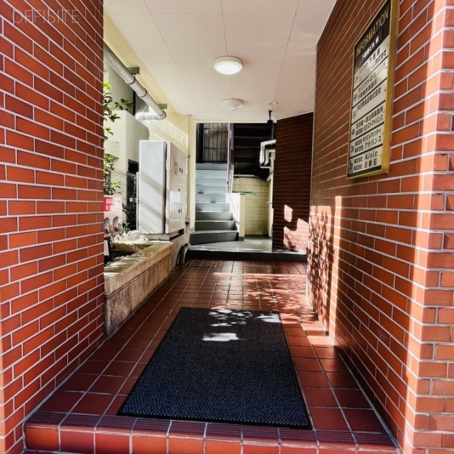 下総屋ビル オフィスビル出入口