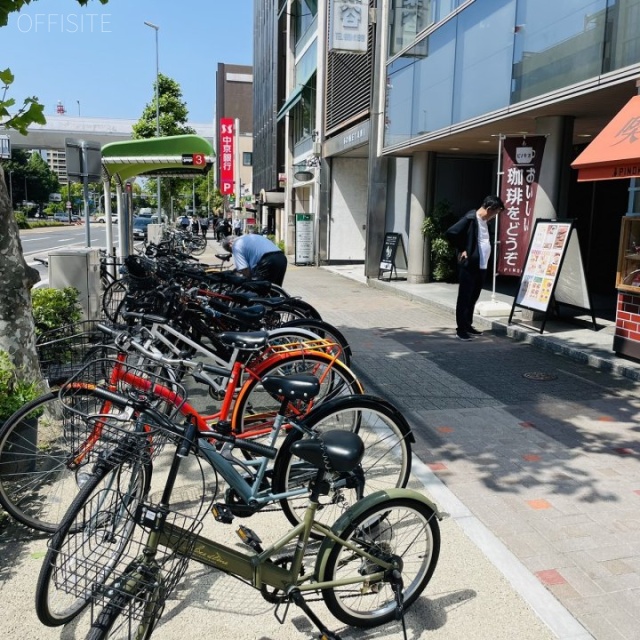 名古屋有楽ビル 前面歩道