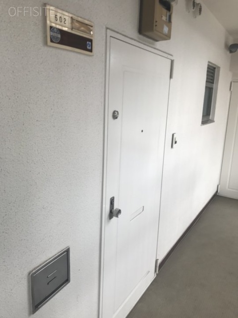 山水ハイム元麻布　502号室 貸室入口