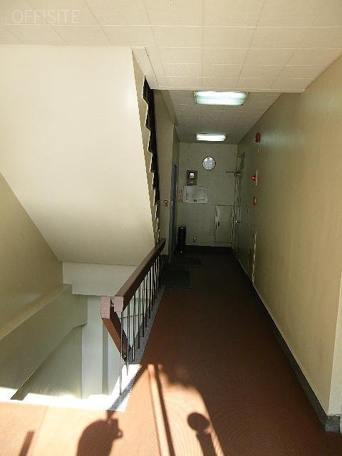 新居ビル 画像