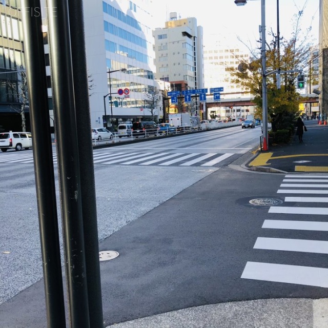 内田ビル ビル前面道路 靖国通り