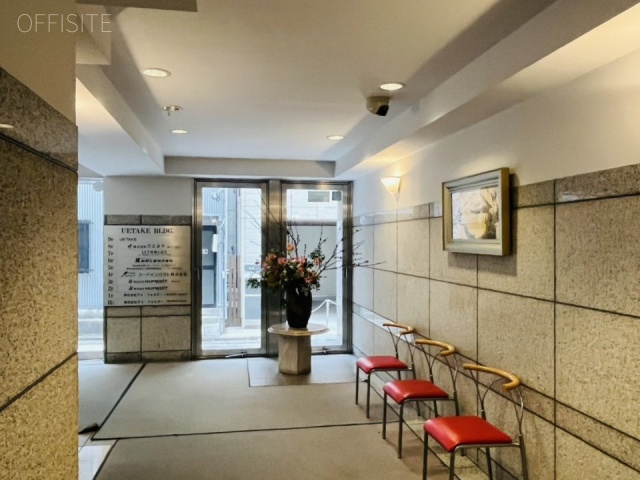 UETAKEビル　エントランス