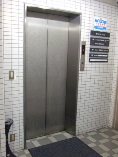 新和ビル 2階 47.41坪　エレベーター