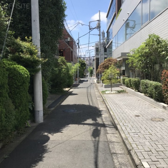 HAGINOビル ビル前面道路