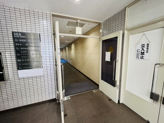 NIAビル　エントランス