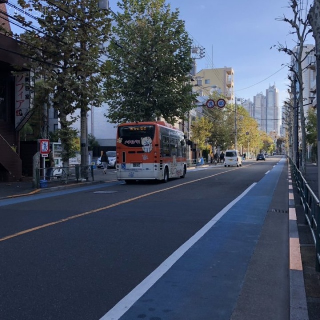 深野ビル　ビル前面道路