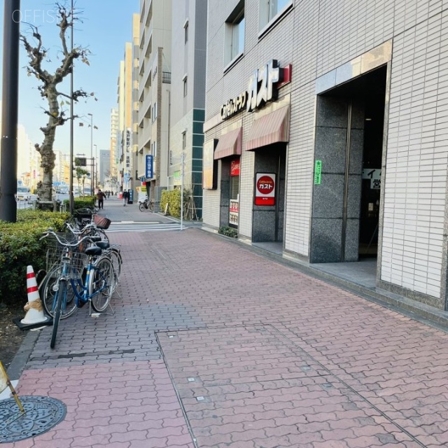 日土地亀戸ビル ビル前面道路