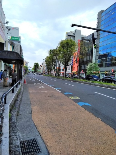 田原ビル ビル前面道路