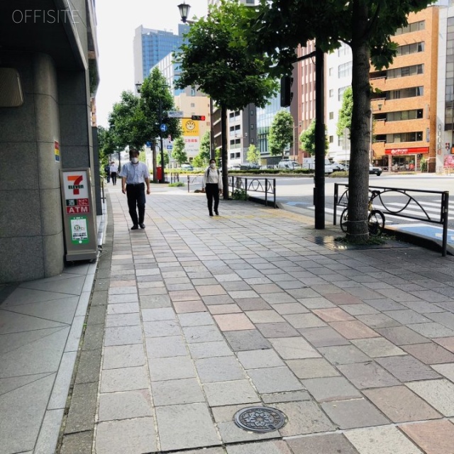 麹町中田ビル ビル前面道路