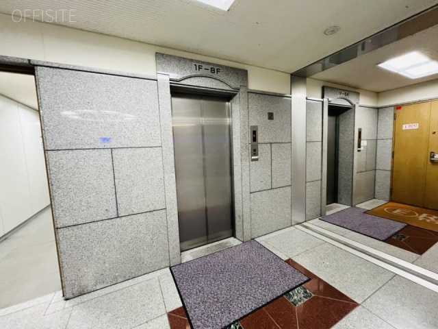 サンロータスビル エントランス