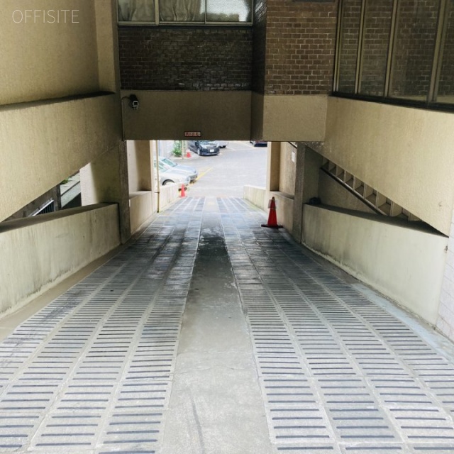 赤坂中央マンション 駐車場