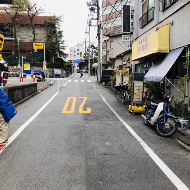 ブライトビル ビル前面道路