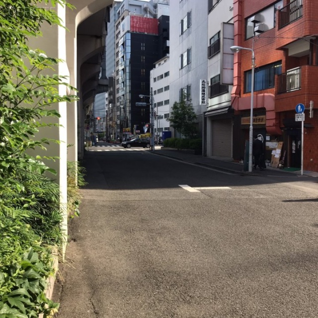 鹿嶋ビル ビル前面道路