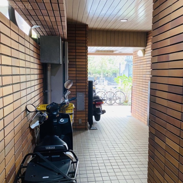 酒井ビル　エントランス