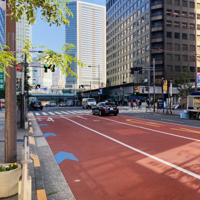 FA小林ビル ビル前面道路