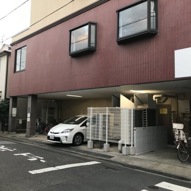 ソピアビル 駐車場