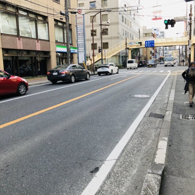 東信船橋ビル ビル前面道路