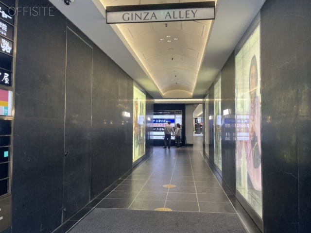 ヒューリック銀座ワールドタウンビル　エントランス