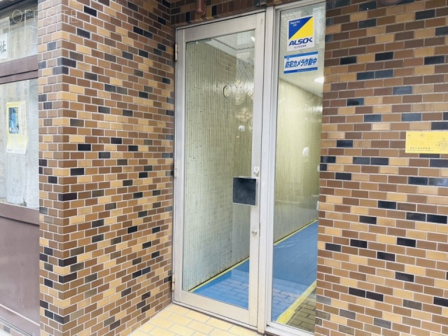 朝日神保町プラザ　通用口