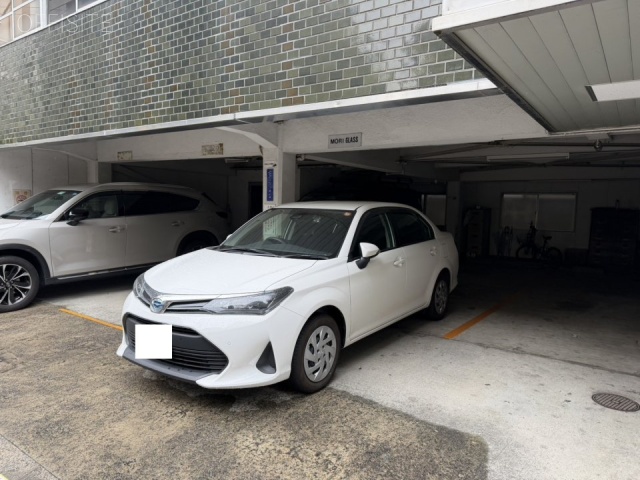 三部(ミベ)ビル　駐車場