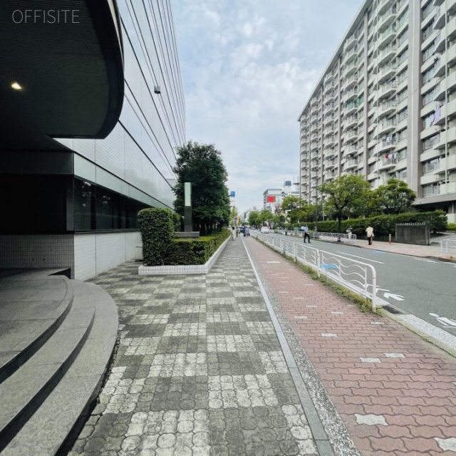 ルーシッドスクエア東陽町 前面歩道