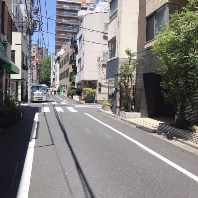 日本橋蛎殻町1丁目19番地ビル ビル前面道路