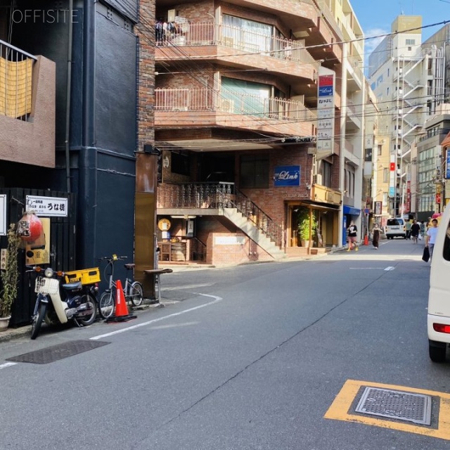 サニーガーデン 前面道路