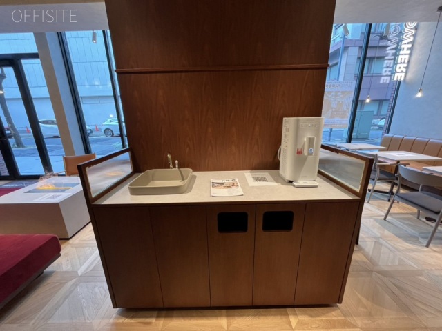 NOW/HERE横浜関内 エントランス