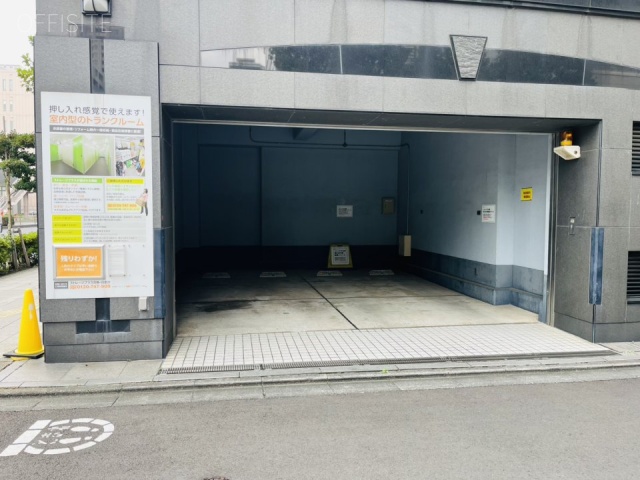 白金台ビル 駐車場