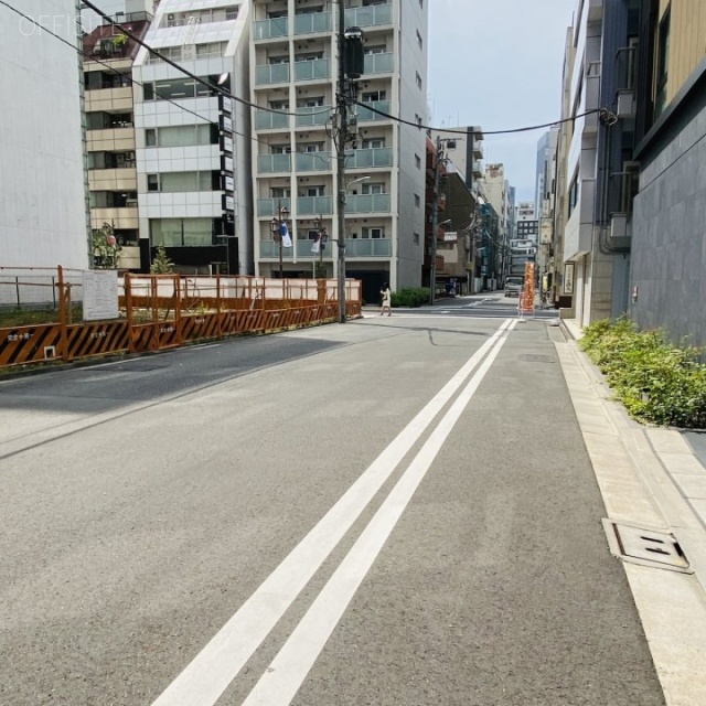 DiaResto Tokyoビル　ビル前面道路